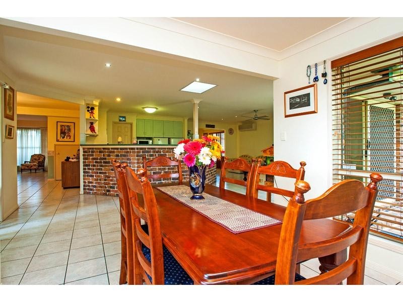 3 Lapage Place, Wishart QLD 4122