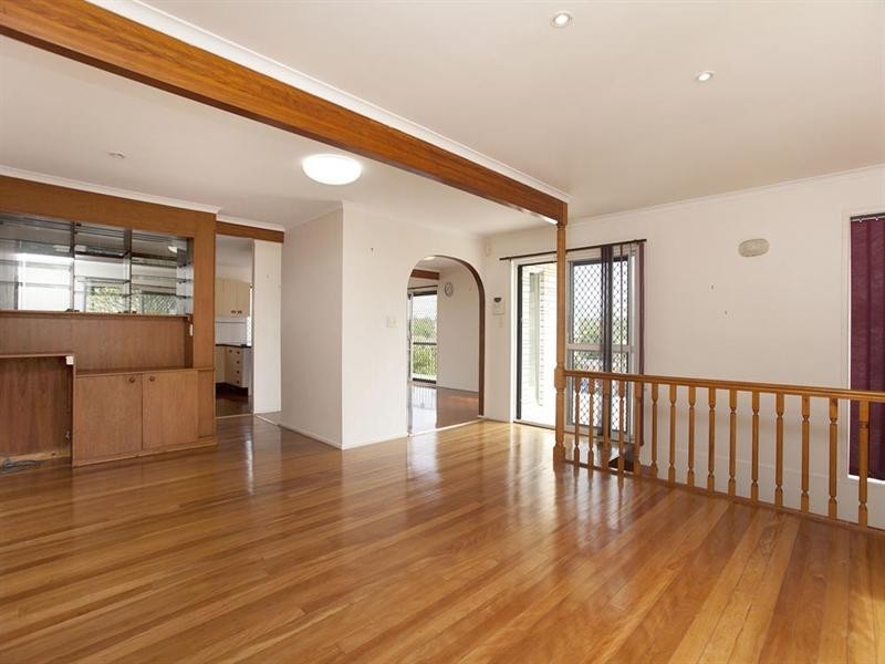 25 Nevern Street, Macgregor QLD 4109