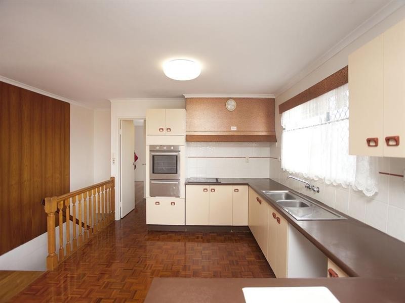 25 Nevern Street, Macgregor QLD 4109