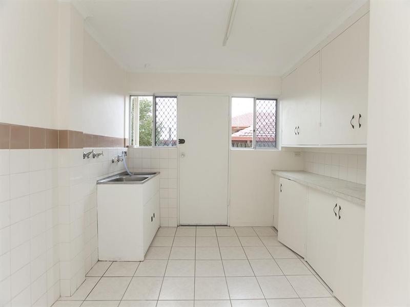 25 Nevern Street, Macgregor QLD 4109