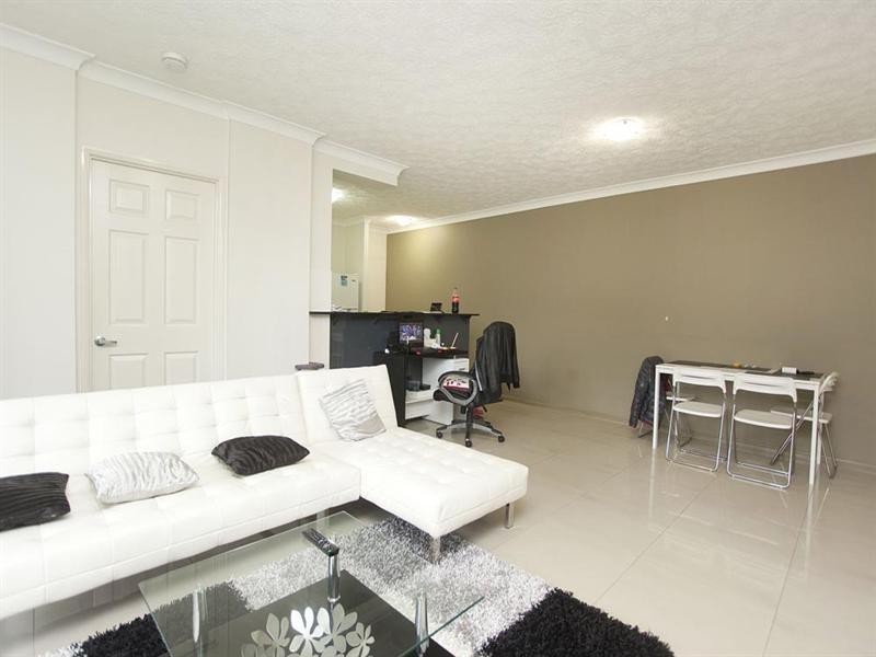 18/14 Le Grand Street, Macgregor QLD 4109