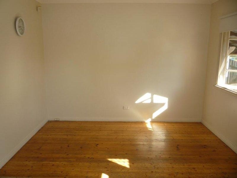 15 Pond Street, Mount Gravatt East QLD 4122