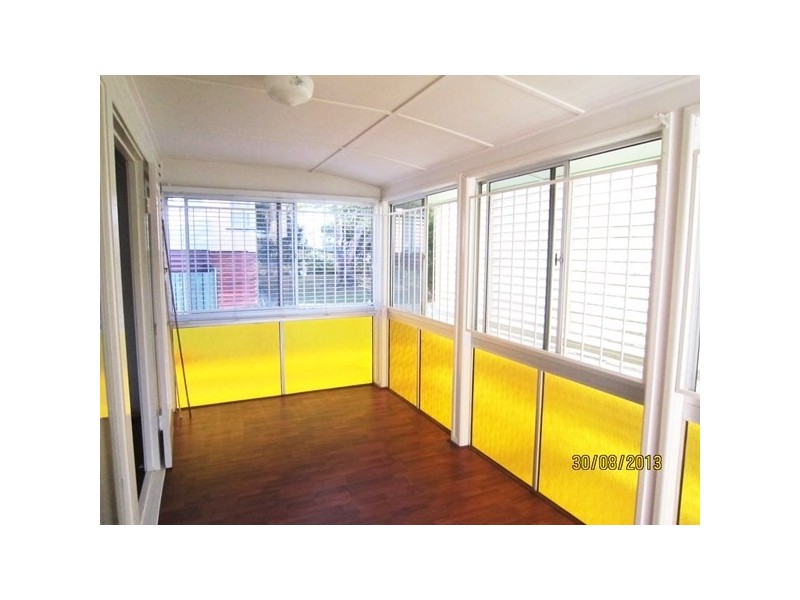 6 Wemvern Street, Upper Mount Gravatt QLD 4122