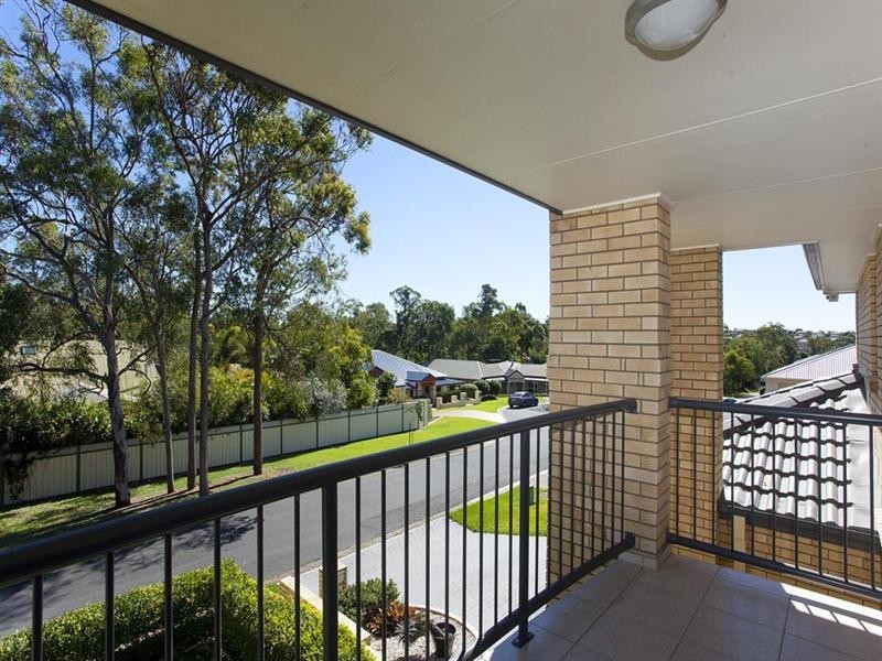 7 Sovereign Close, Wishart QLD 4122