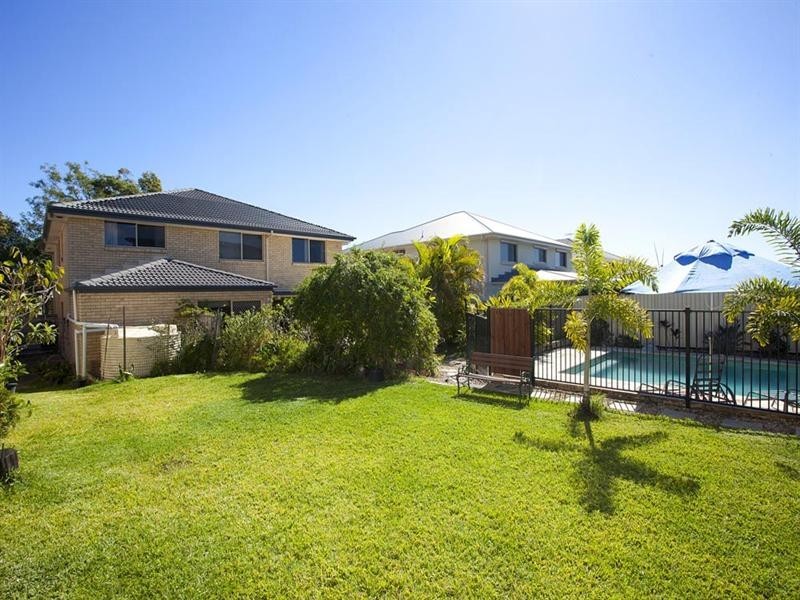 7 Sovereign Close, Wishart QLD 4122