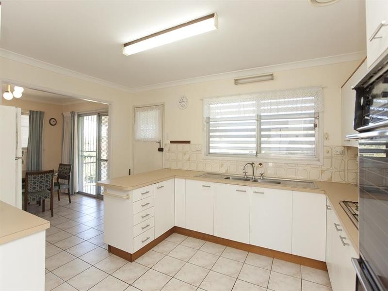 10 Colington Street, Mansfield QLD 4122