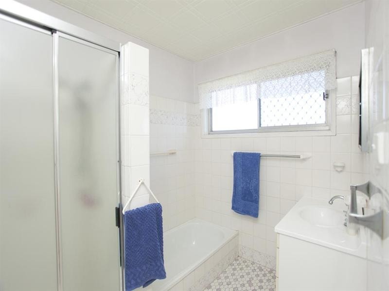 10 Colington Street, Mansfield QLD 4122