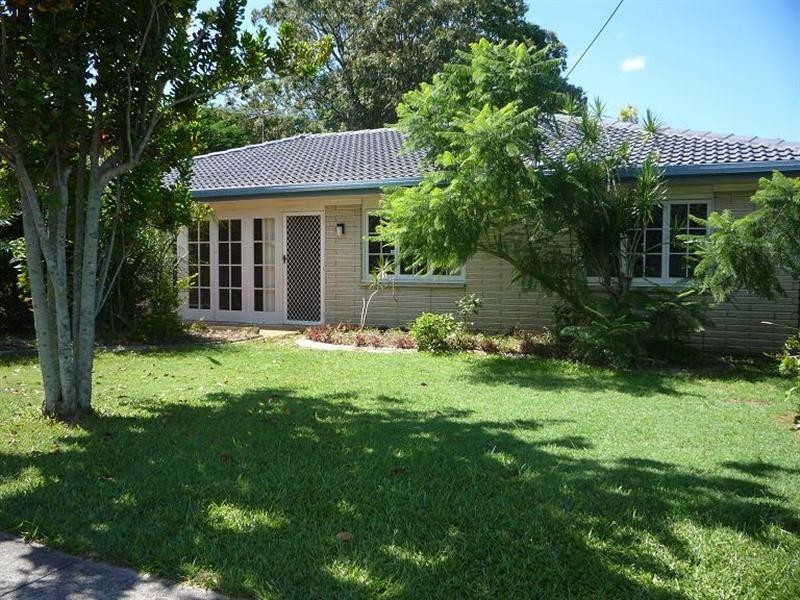 11 Parkway Street, Macgregor QLD 4109