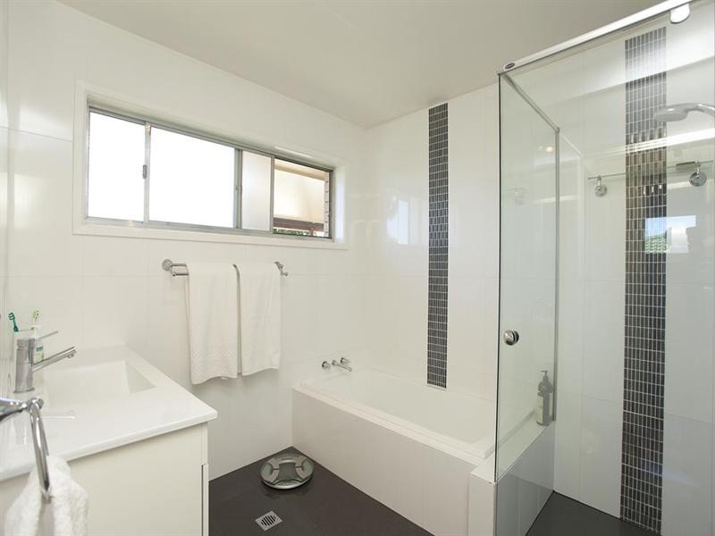 125 Ham Road, Mansfield QLD 4122