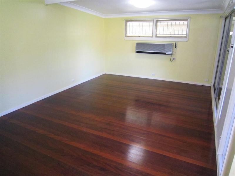 15 Cremin Street, Upper Mount Gravatt QLD 4122