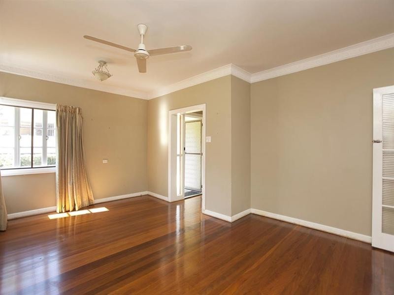 71 Rita Street, Holland Park QLD 4121