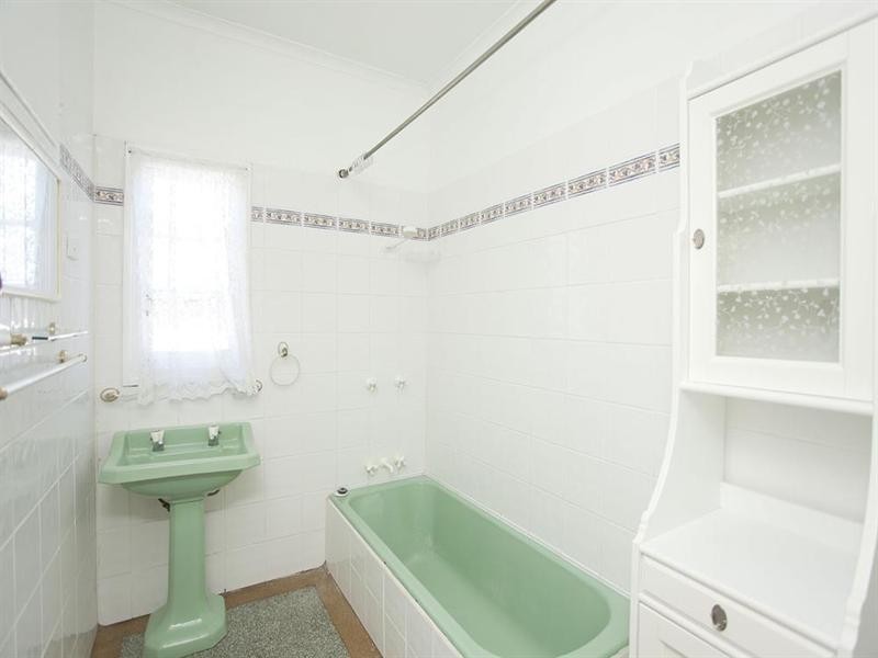 71 Rita Street, Holland Park QLD 4121