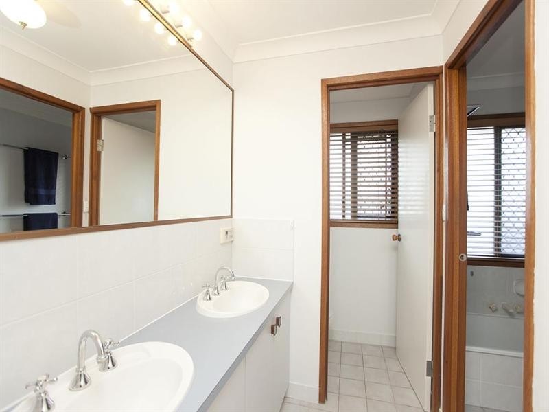 96 Delavan Street, Wishart QLD 4122