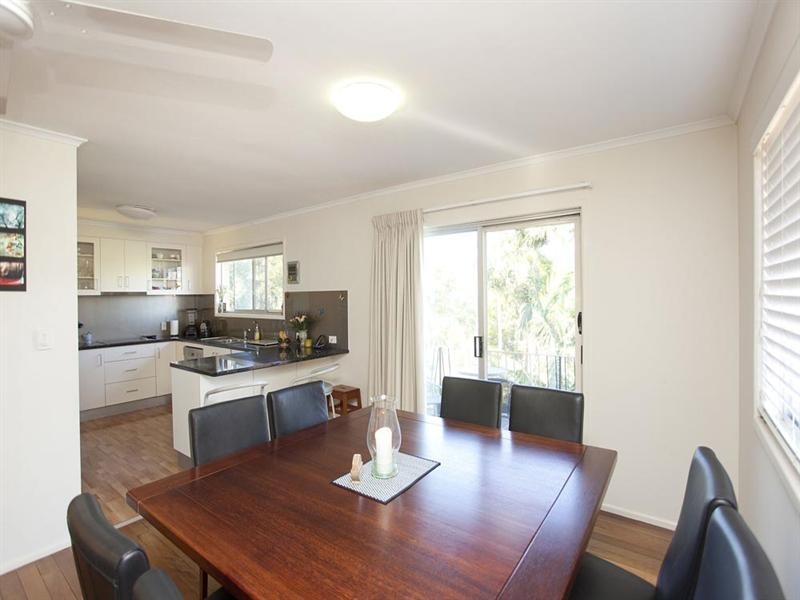 26 Auckland Street, Wishart QLD 4122