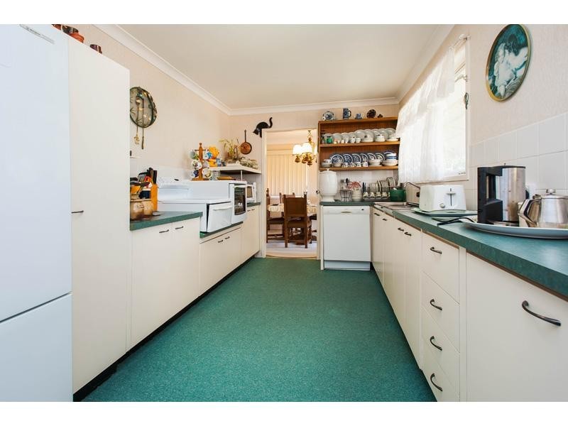 1 Miandetta Street, Mansfield QLD 4122