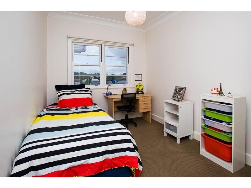 67 Macaulay Street, Coorparoo QLD 4151