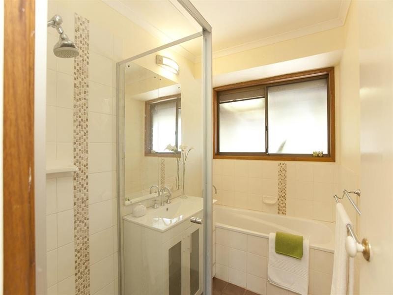 3 Russellia Street, Mount Gravatt East QLD 4122