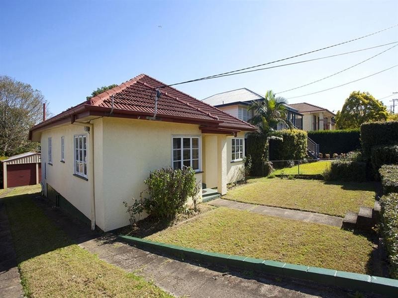 71 Rita Street, Holland Park QLD 4121