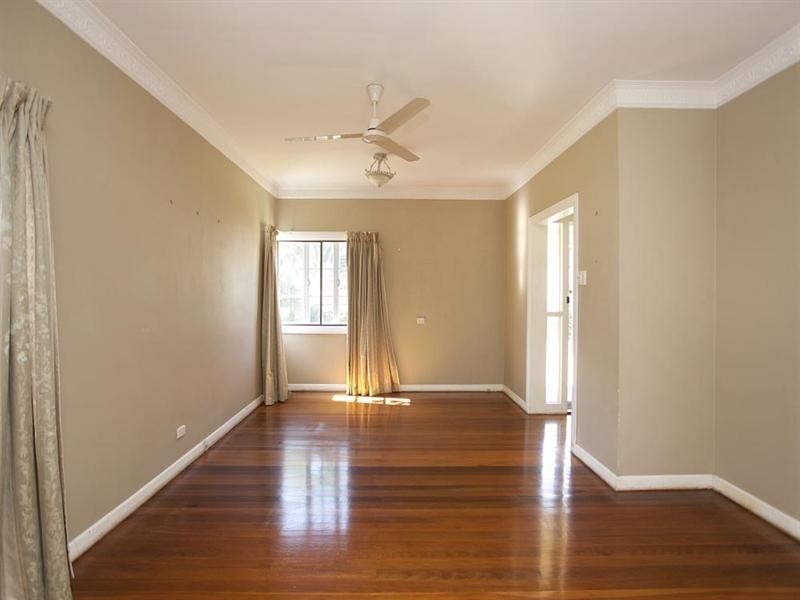 71 Rita Street, Holland Park QLD 4121