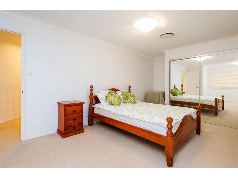 13 Troon Place, Carindale QLD 4152