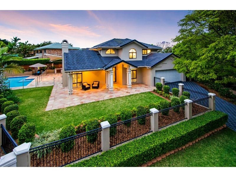 13 Troon Place, Carindale QLD 4152