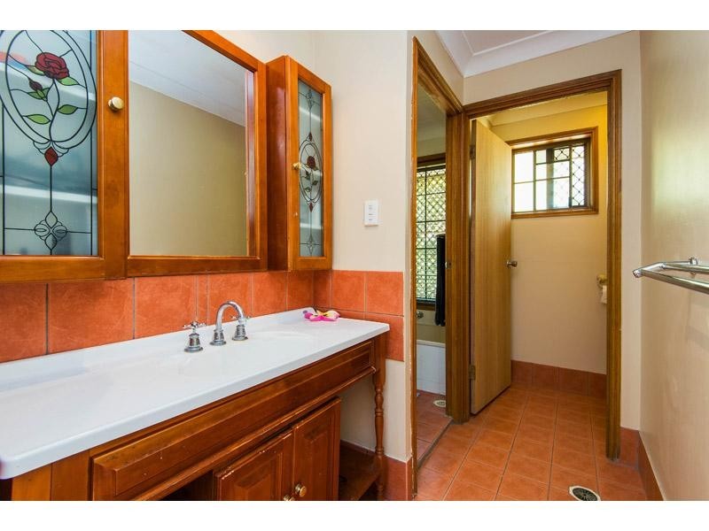 26 Wambaya Street, Belmont QLD 4153