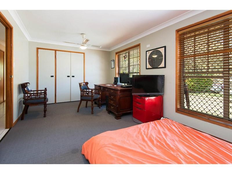 26 Wambaya Street, Belmont QLD 4153