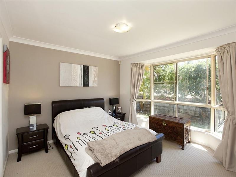 6 Snowbird Place, Wishart QLD 4122