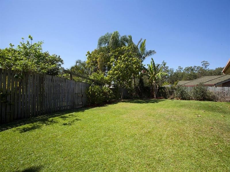 6 Snowbird Place, Wishart QLD 4122