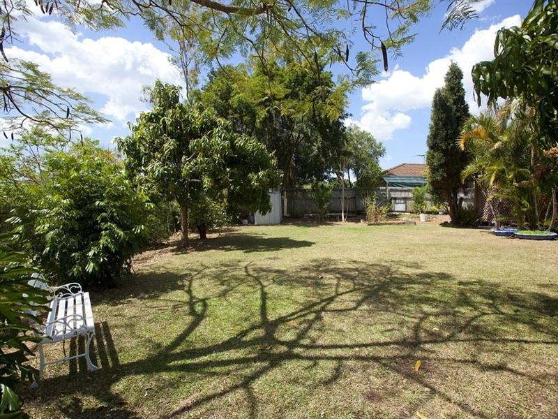 48 St Clair Crescent, Wishart QLD 4122