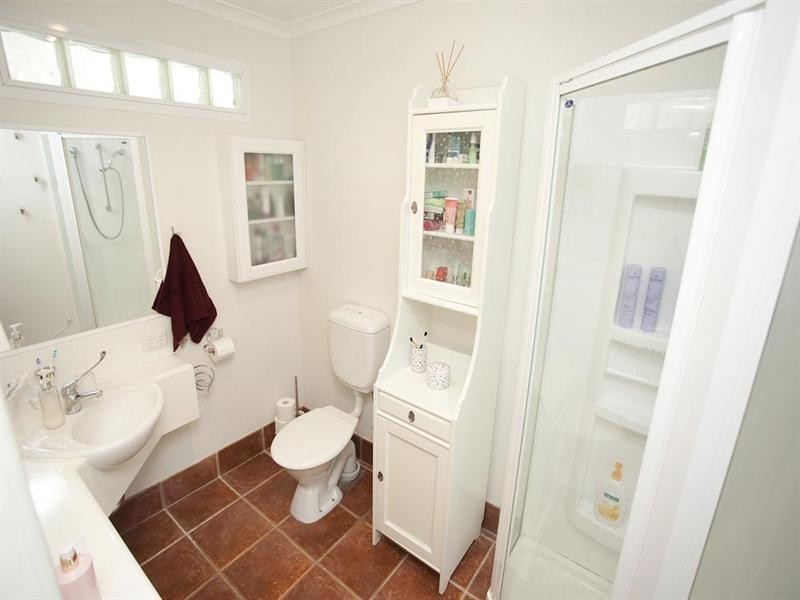 4 Curringa Street, Mansfield QLD 4122