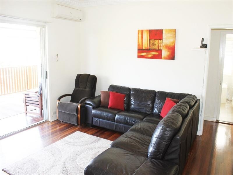 30 Troubridge Street, Mount Gravatt East QLD 4122