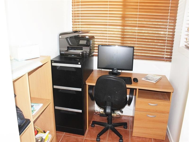 30 Troubridge Street, Mount Gravatt East QLD 4122