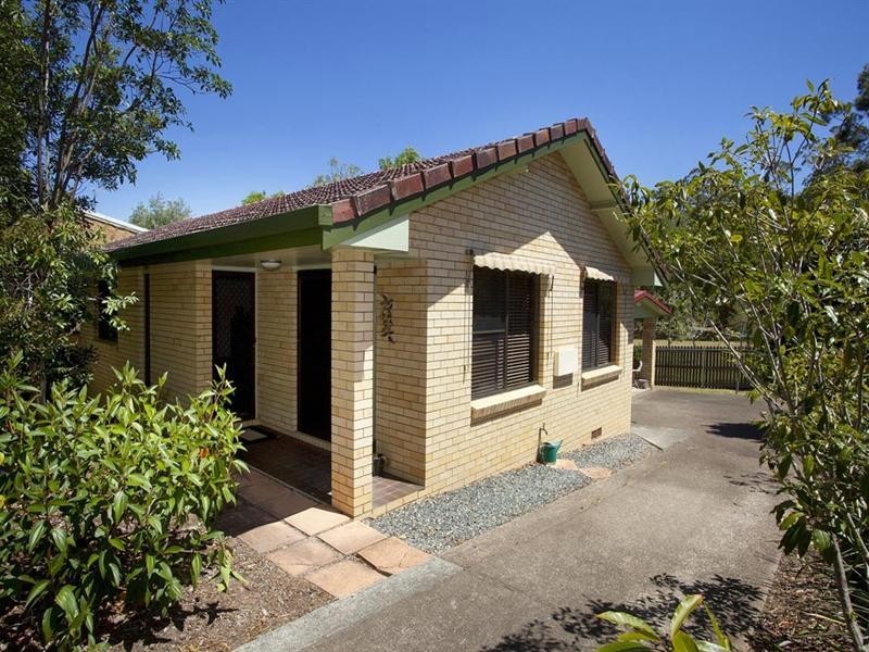 25 Hector Road, Holland Park QLD 4121