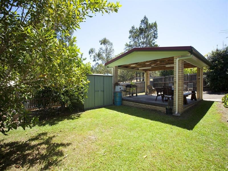 25 Hector Road, Holland Park QLD 4121