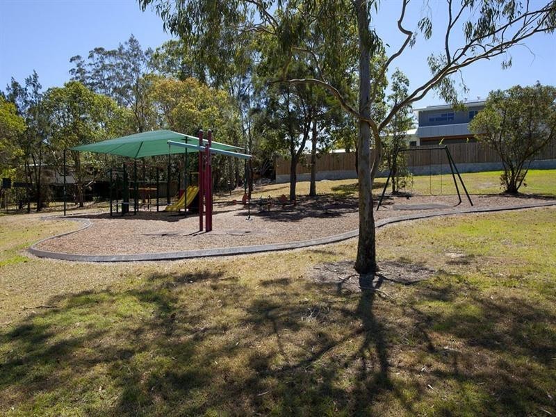 25 Hector Road, Holland Park QLD 4121