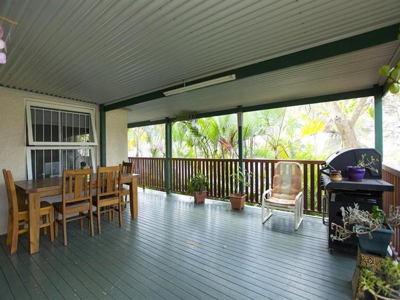 14 Biplex Street, Mansfield QLD 4122