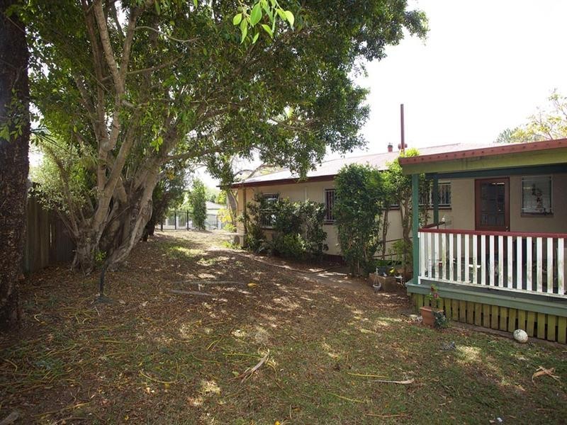 14 Biplex Street, Mansfield QLD 4122