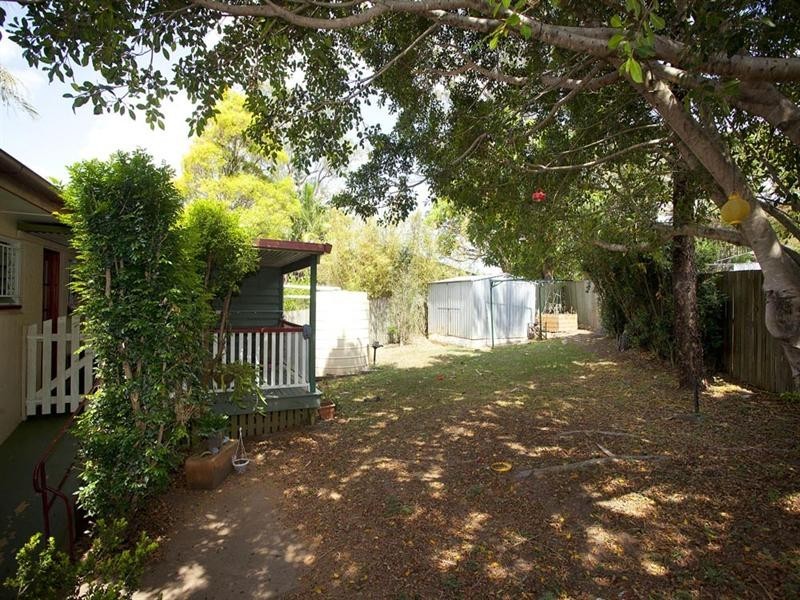 14 Biplex Street, Mansfield QLD 4122