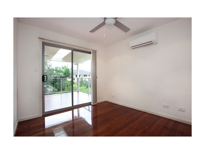 9 Larwood Street, Upper Mount Gravatt QLD 4122