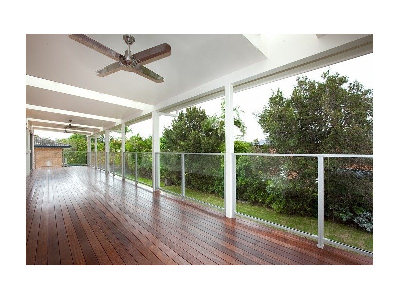 9 Larwood Street, Upper Mount Gravatt QLD 4122