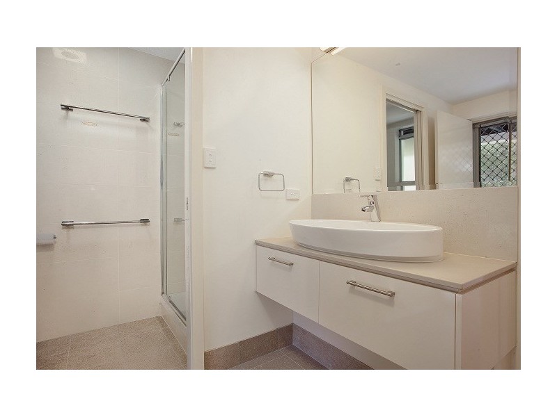 9 Larwood Street, Upper Mount Gravatt QLD 4122