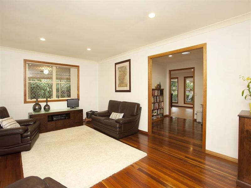 40 Montreal Street, Wishart QLD 4122