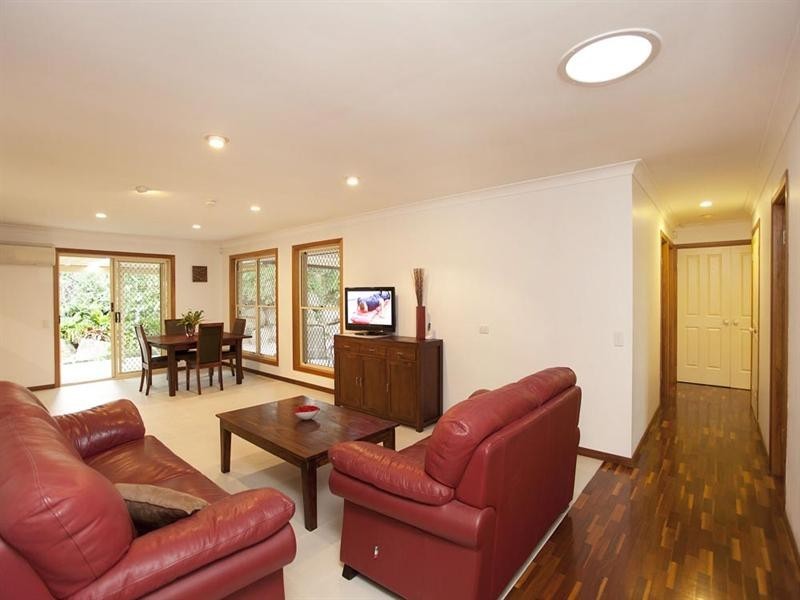 40 Montreal Street, Wishart QLD 4122