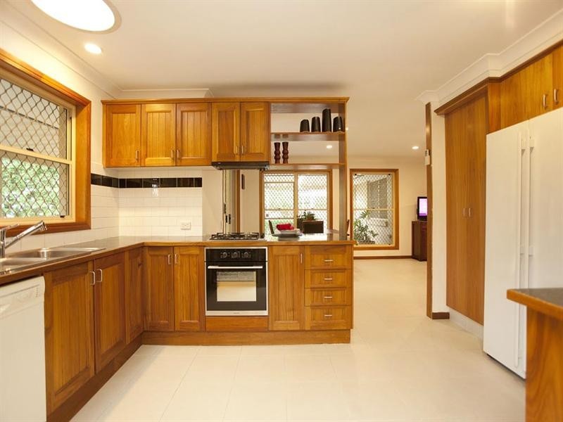 40 Montreal Street, Wishart QLD 4122