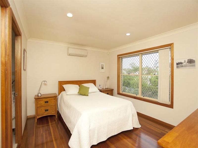 40 Montreal Street, Wishart QLD 4122