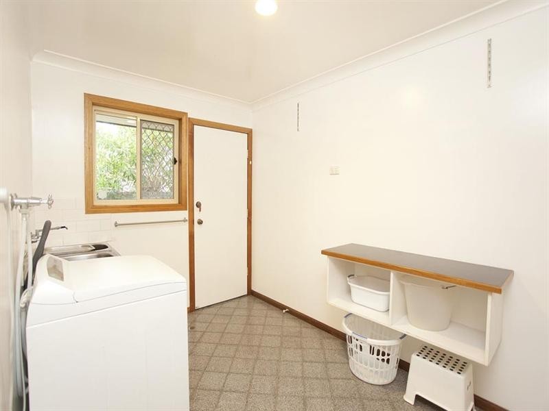 40 Montreal Street, Wishart QLD 4122