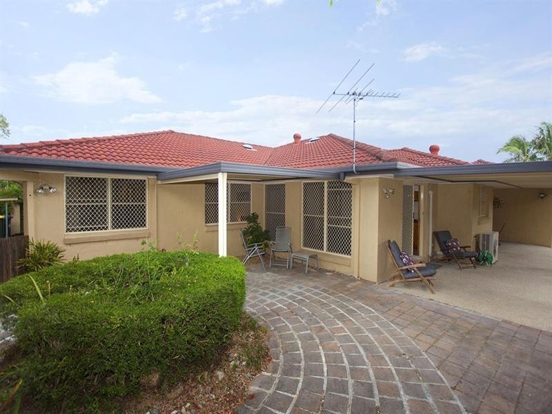 40 Montreal Street, Wishart QLD 4122