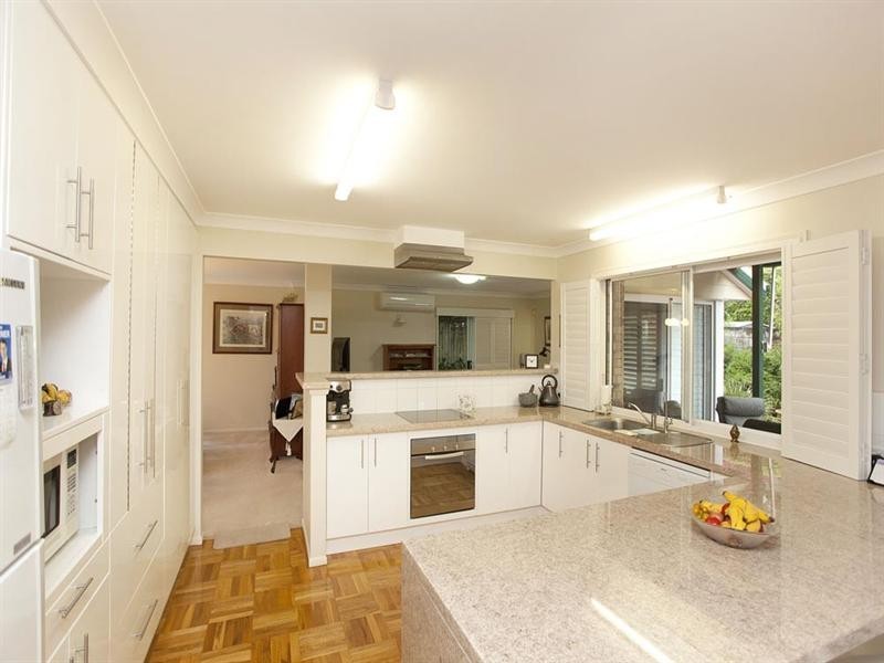 11 Monet Crescent, Mackenzie QLD 4156