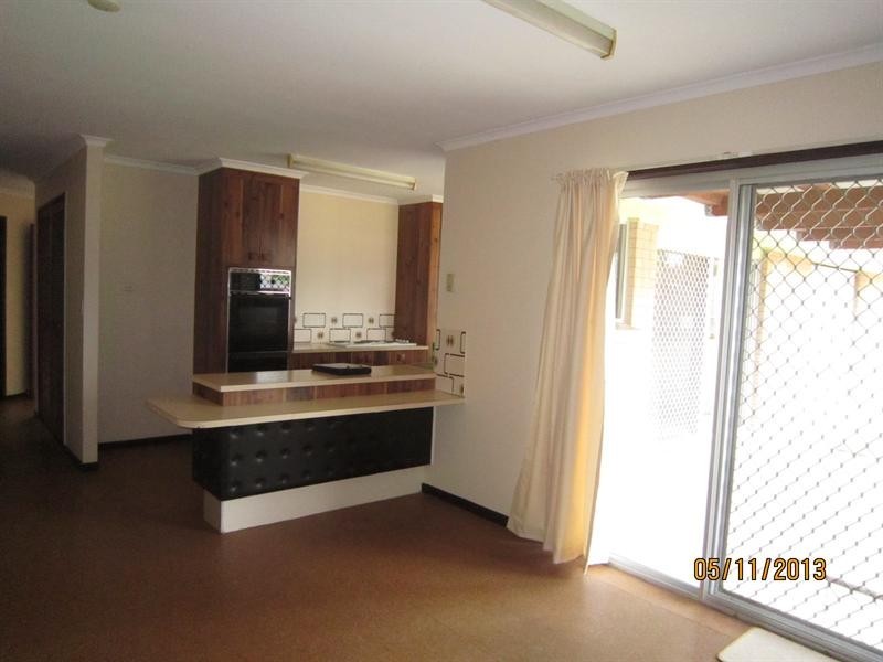 3 Muirfield Street, Macgregor QLD 4109